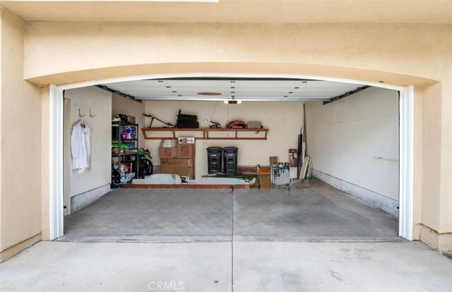 2444 Paseo Circulo, Tustin, CA 92782 - view of garage