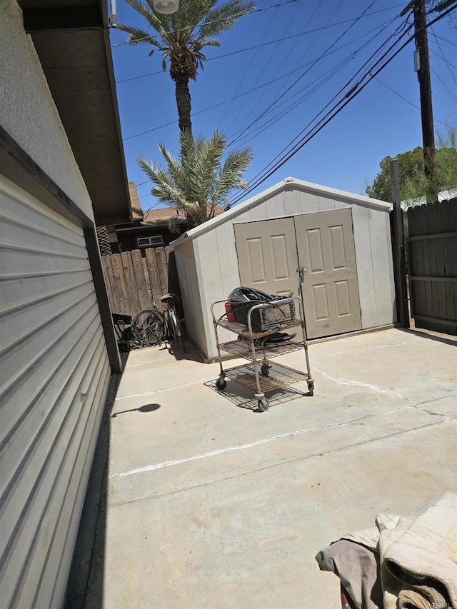 704 S H St, Imperial, CA 92251 - view of patio