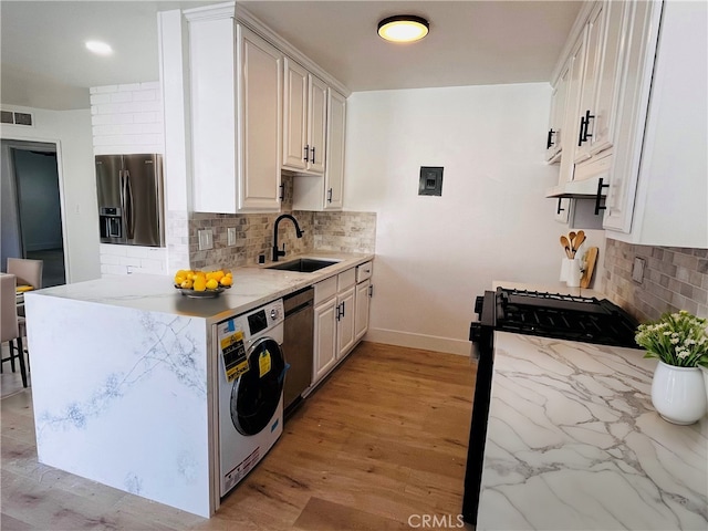 17082 Emerald Ln, Huntington Beach, CA 92647 - photo 5
