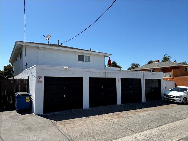 17082 Emerald Ln, Huntington Beach, CA 92647 - photo 4