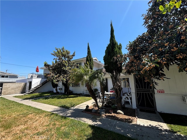 17082 Emerald Ln, Huntington Beach, CA 92647 - photo 3