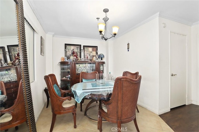 4401 Sepulveda Blvd Unit 112, Sherman Oaks, CA 91403 - dining area with a chandelier, crown molding, and baseboards