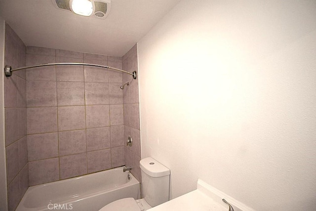 509 E Williams St, Yermo, CA 92398 - bathroom with toilet, tub / shower combination, and vanity