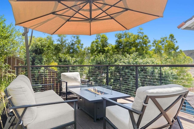 2528 Windmill View Rd, El Cajon, CA 92020 - balcony with a fire pit