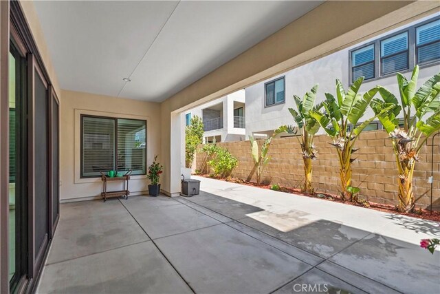 370 Sawbuck, Irvine, CA 92618 - view of patio