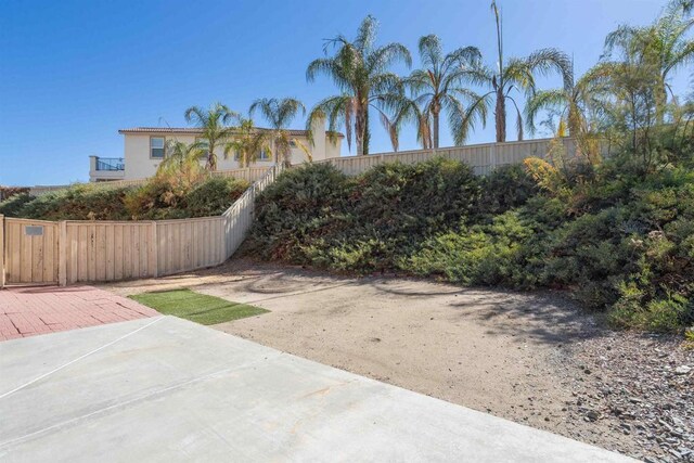 18 Via Palmieki Ct, Lake Elsinore, CA 92532 - view of front of property featuring stucco siding