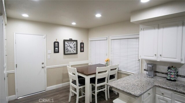 6384 E Lowe Ave, Fresno, CA 93727 - dining area with baseboards, dark wood-type flooring, and recessed lighting