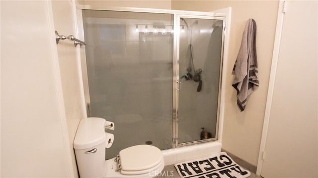 6384 E Lowe Ave, Fresno, CA 93727 - full bathroom with toilet and a shower stall