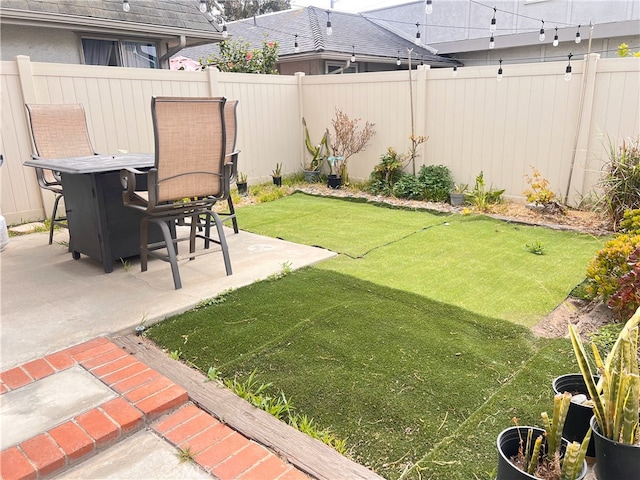 3751 Ketch Ave Unit D, Oxnard, CA 93035 - view of yard with a patio area