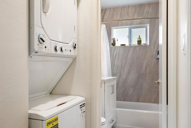 102733 3rd St, Encinitas, CA 92024 - laundry area featuring stacked washer and clothes dryer