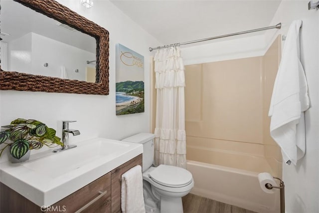 25611 Quail Run Unit 18, Dana Point, CA 92629 - full bath with toilet, vanity, wood finished floors, and shower / bath combination with curtain