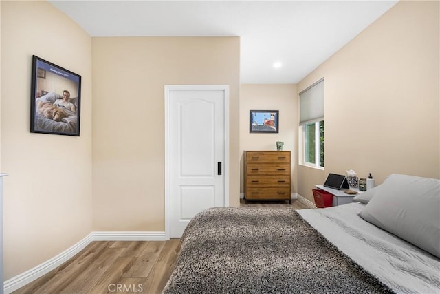 38 Tessera Ave, Lake Forest, CA 92610 - bedroom featuring light wood-style flooring, baseboards, and recessed lighting