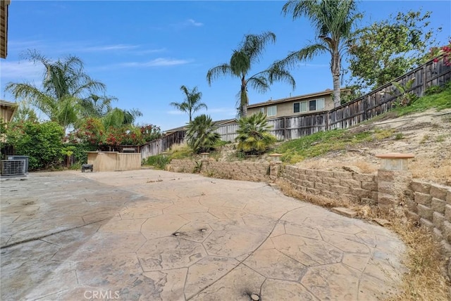 46186 Via Ln, Tranquila, Temecula, CA 92592 - fenced backyard featuring a patio area