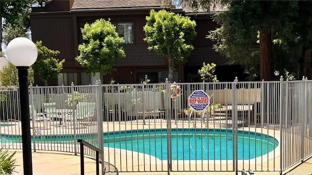 445 W Duarte Rd Unit 5, Arcadia, CA 91007 - community pool featuring a patio area