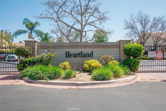 382 Settlers Rd, Upland, CA 91786 - community sign featuring a gate