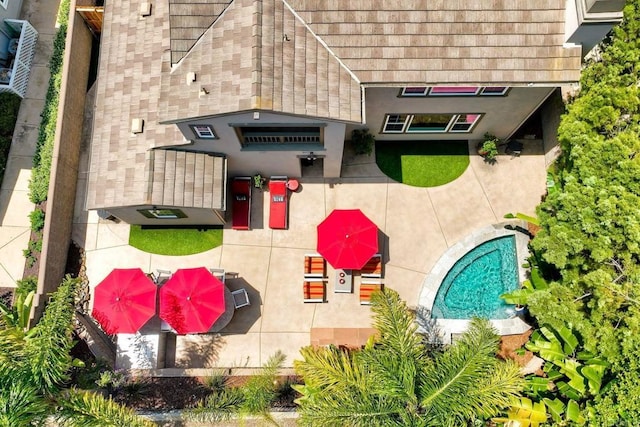 3522 Camino Cereza, Carlsbad, CA 92009 - view of subject property featuring a pool