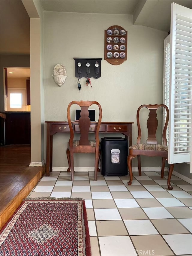 405 Waterview, Playa Del Rey, CA 90293 - dining space with baseboards