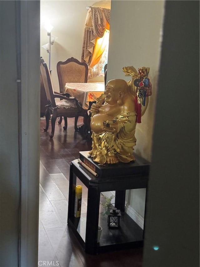 19549 Schoolcraft St, Reseda, CA 91335 - view of corridor