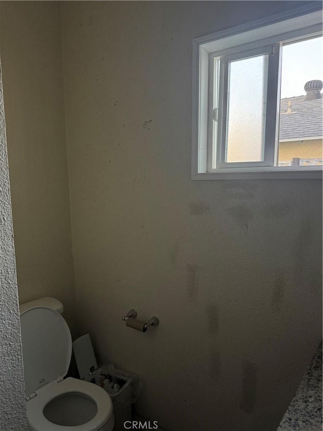 19549 Schoolcraft St, Reseda, CA 91335 - bathroom featuring toilet