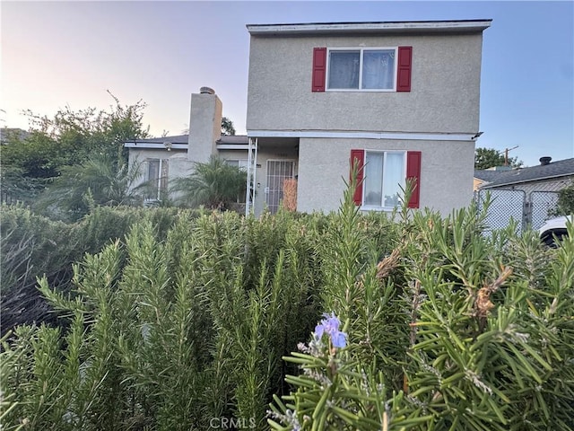 19549 Schoolcraft St, Reseda, CA 91335 - view of front of home featuring stucco siding