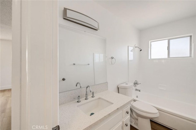 11726 Freeman Ave Unit A, Hawthorne, CA 90250 - full bath with vanity, shower / tub combination, and toilet