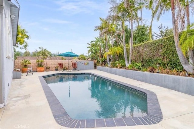19921 Rambling Rd, Covina, CA 91724 - view of pool featuring a patio and a fenced backyard