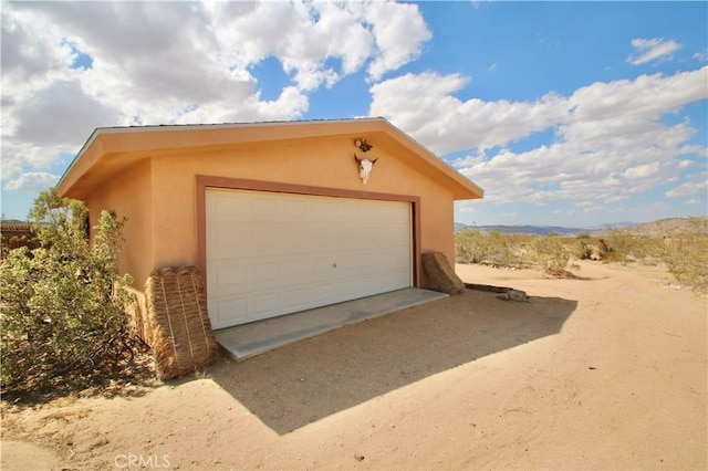 1910 Artesia Ave, Landers, CA 92285 - view of garage