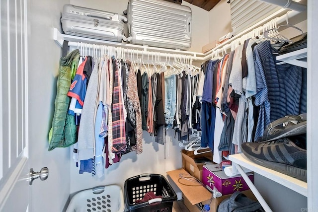 118 W 11th Ave, Escondido, CA 92025 - view of walk in closet