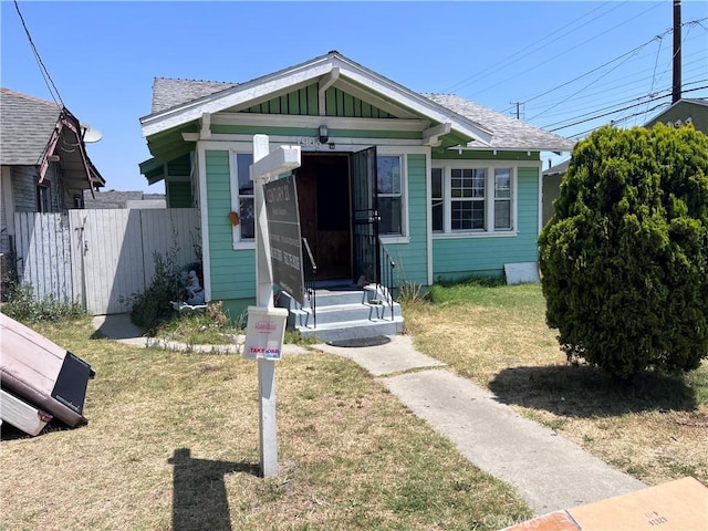 1909 E 59th St, Long Beach, CA 90805 - view of bungalow-style home