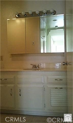 2119 Via Puerta Unit Q, Laguna Woods, CA 92637 - bathroom with vanity