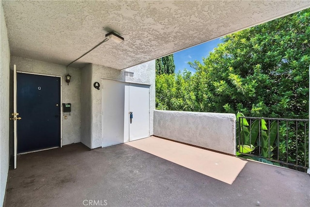 2119 Via Puerta Unit Q, Laguna Woods, CA 92637 - view of patio