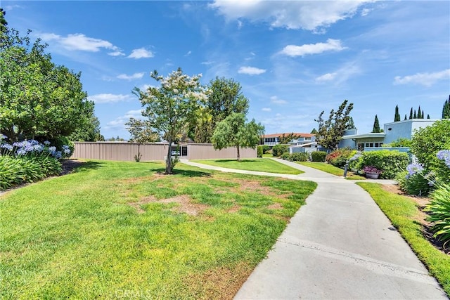 2119 Via Puerta Unit Q, Laguna Woods, CA 92637 - view of grassy yard