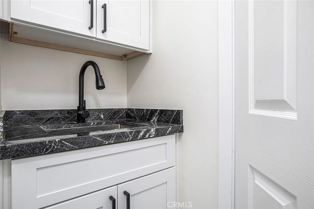 20128 Cavern Ct, Saugus, CA 91390 - detailed view of a sink