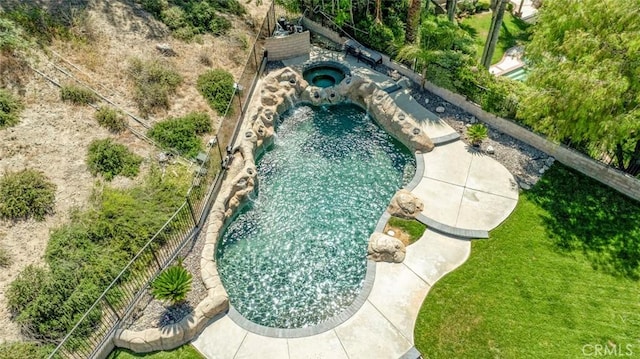 20128 Cavern Ct, Saugus, CA 91390 - view of pool featuring an in-ground hot tub and a lawn