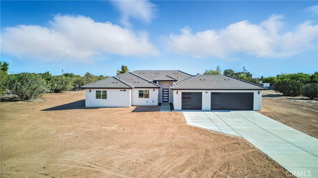 15658 Wells Fargo St, Hesperia, CA 92345 - photo 1