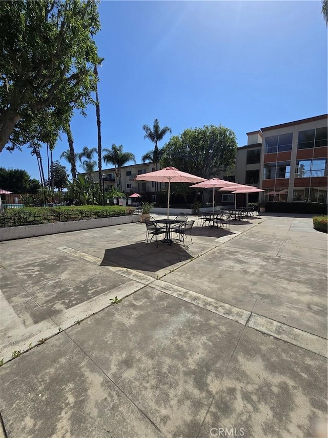 400 N Acacia Ave Unit D16, Fullerton, CA 92831 - view of property's community