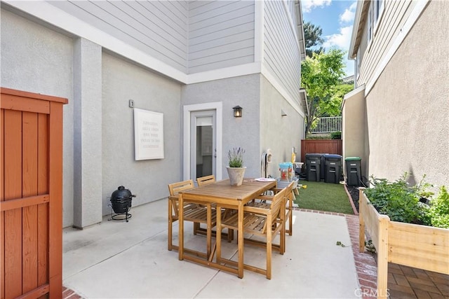 3 Bluff Cove Dr, Aliso Viejo, CA 92656 - view of patio / terrace with outdoor dining area