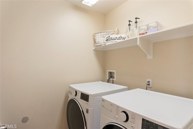 36867 Gallery Ln, Beaumont, CA 92223 - washroom with washer and clothes dryer