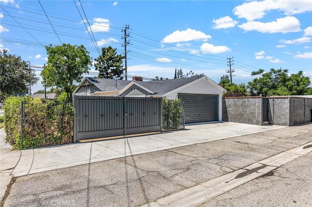 16801 Nordhoff St, Northridge, CA 91343 - view of gate