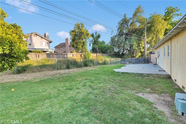 11777 Preston Ln, Yucaipa, CA 92399 - fenced backyard featuring a patio
