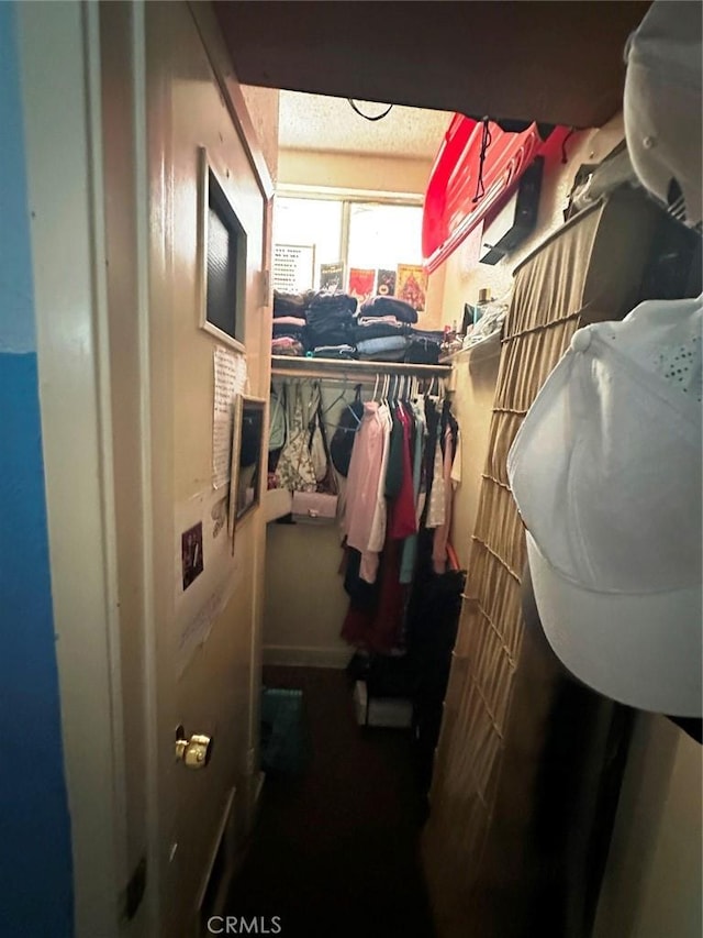 1136 Arapahoe St, Los Angeles, CA 90006 - view of walk in closet