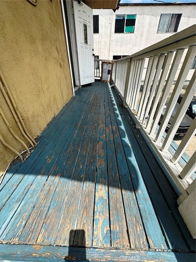 1136 Arapahoe St, Los Angeles, CA 90006 - view of wooden deck