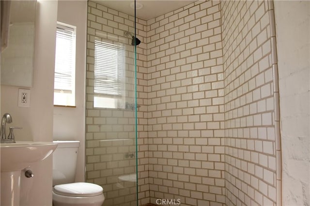 73752 Crestview Dr Unit 29, Palms, CA 92277 - bathroom with a stall shower and toilet