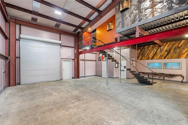 801 Box Canyon Rd, Canoga Park, CA 91304 - view of garage