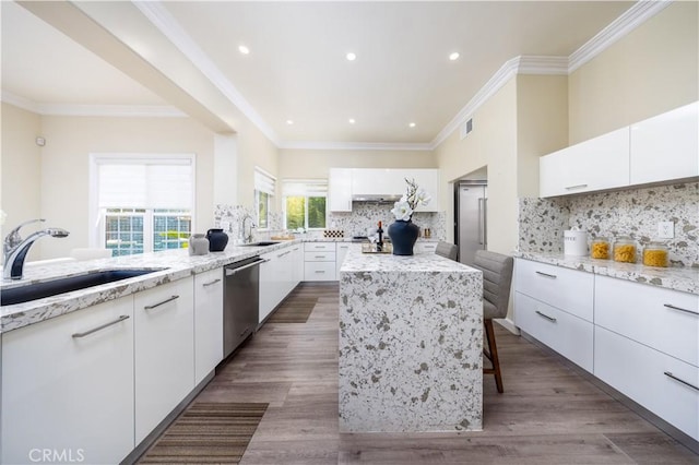 2122 Meteora Way, Rowland Heights, CA 91748 - kitchen with dishwasher, a sink, a kitchen island, light stone counters, and recessed lighting