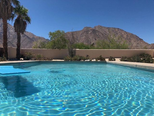 2207 Hoberg Rd, Borrego Springs, CA 92004 - view of swimming pool featuring a mountain view