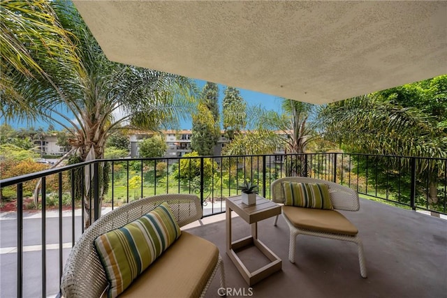 2394 Via Mariposa W Unit 2D, Laguna Woods, CA 92637 - photo 15