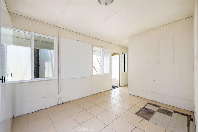 451 N Indiana St, Los Angeles, CA 90063 - spare room featuring tile patterned floors