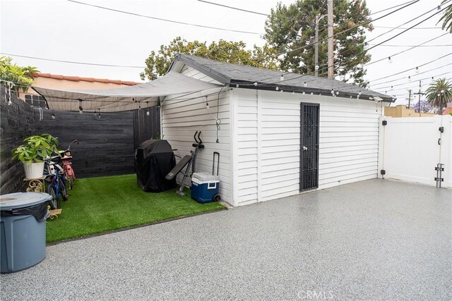 8924 Towne Ave, Los Angeles, CA 90003 - photo 12