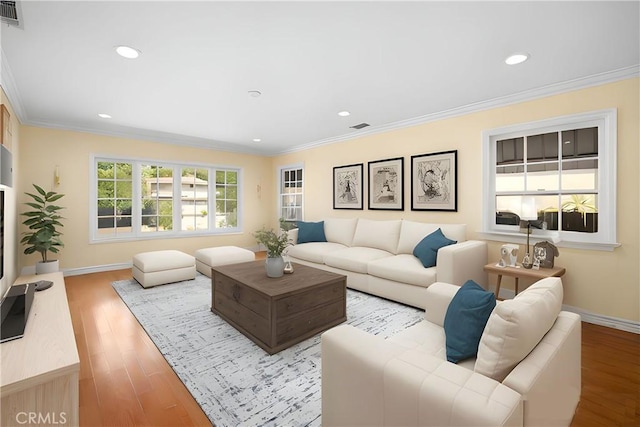 3319 Sparr Blvd, Glendale, CA 91208 - living area featuring crown molding, wood finished floors, baseboards, and recessed lighting